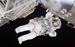 發現號太空人3度太空漫步  10日返地球