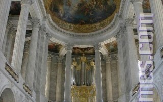 凡尔赛宫廷教堂与路易十四天主教信仰