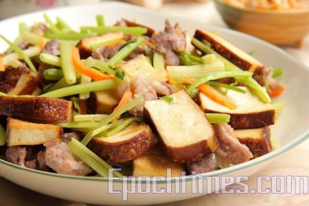 【緞妹美食坊】芹菜炒豆乾