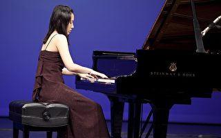 快讯：“全世界华人钢琴大赛”复赛在进行