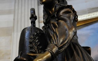 美國會豎凱勒塑像 表彰殘疾人勇氣和力量