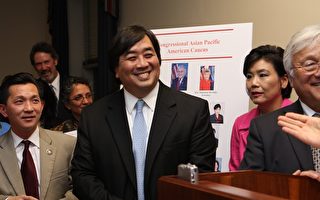 美国会庆祝亚裔跻身主流社会任要职