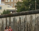 柏林牆塌20年  穿牆地道成觀光賣點