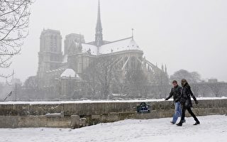 组图：欧洲普降大雪 多国遭暴雪侵袭