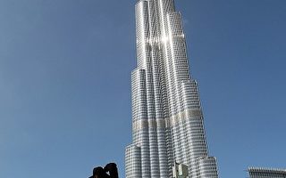 世界第一高樓迪拜塔今將竣工 高度待揭