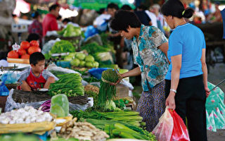 中国通胀加剧  百姓忧虑大米蔬菜肉