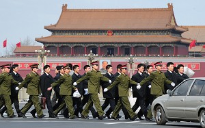 两会办成了中国政界的“春晚”？(3)