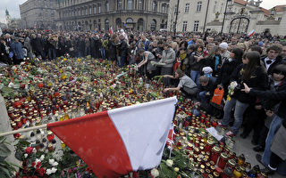 组图：各界对波兰坠机噩耗纷表哀悼