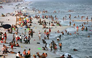墨西哥湾漏油扩大 恐染黑佛州全球最白海滩