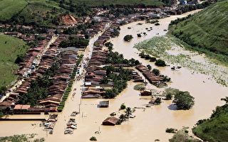 组图：巴西水灾 至少39人丧生