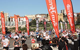 8万人参加悉尼第40届“城市到海滩”慈善长跑