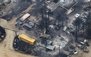 科州野火燒燬逾169棟房屋 情況恐惡化