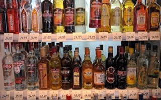 維州州長擬出售州有酒類專賣店