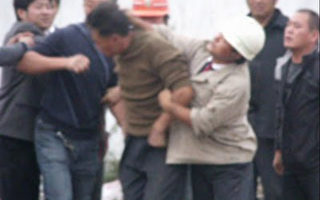江蘇村民5年兩次被強拆　被打不省人事