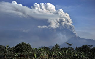 組圖：印尼默拉皮火山持續噴發