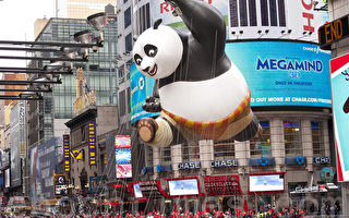 纽约梅西感恩节游行 吸引世界各地民众