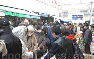 组图：311强震后 仙台菜市场重现朝气