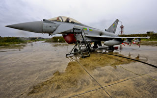 英國「颱風」戰機首位女機師曝光