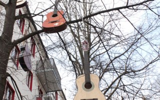 一个在德外国小伙的吉他树街