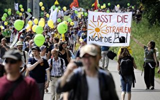 瑞士25年最大反核遊行 2萬人參與