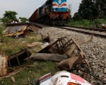 印北三天二度火车意外 造成五死百伤