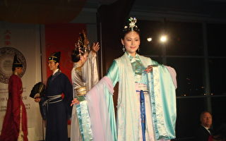 新唐人十周年庆上的汉服时装秀