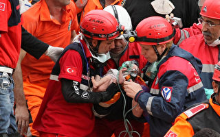 土耳其強震增至459死 祖孫3人奇蹟獲救