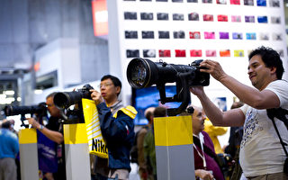 2011纽约举行国际摄影器材博览会
