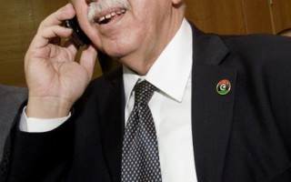 美大學教授當選利比亞新總理
