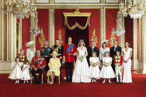 圣诞大团圆 英国27名王室成员聚集一堂