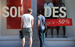 法国夏季大减价：名牌、网购加谨慎