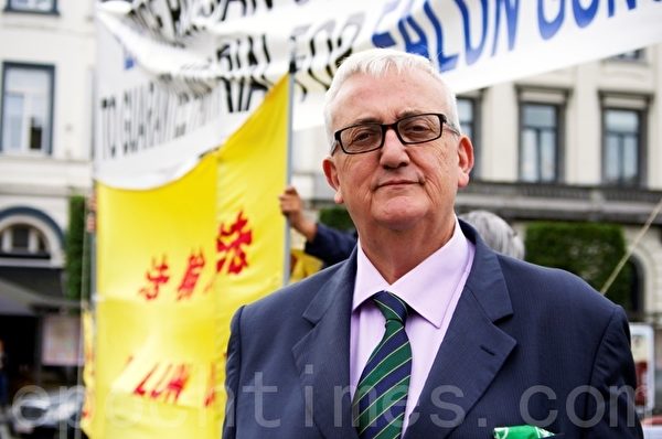 歐洲議會意大利議員馬力奧•伯爾蓋奇奧(Mario Borghezio)(攝影:孫華/大紀元) 歐洲議會意大利議員馬力奧•伯爾蓋奇奧(Mario Borghezio)(攝影:孫華/大紀元)