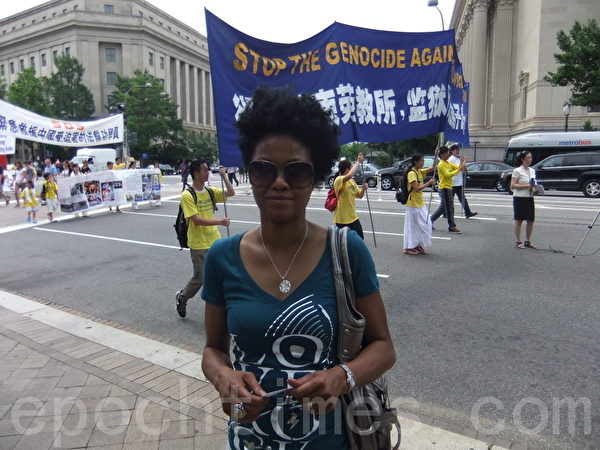 美教委会官员托马斯女士认为三退大潮是“一场精神觉醒运动”(摄影:杨辰/大纪元) 美教委会官员托马斯女士认为三退大潮是“一场精神觉醒运动”(摄影:杨辰/大纪元)