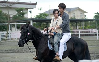 郭品超陈怡蓉拍骑马戏 从大陆拍回台湾