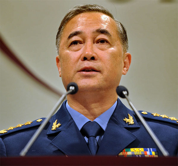 现年63岁的马晓天曾任空军副参谋长、广州军区空军参谋长、兰州军区空军司令员、空军副司令员、国防大学校长、副总参谋长等职。(AFP) 现年63岁的马晓天曾任空军副参谋长、广州军区空军参谋长、兰州军区空军司令员、空军副司令员、国防大学校长、副总参谋长等职。(AFP)