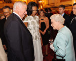 美第一夫人穿6千美元法国时装见英女王