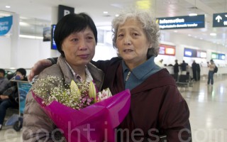 天地两相隔 北京姐妹13年后海外终相见
