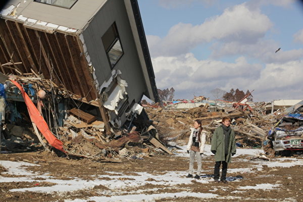 讲述日本大地震的《希望之国》电影剧照。(多伦多国际电影节提供) 讲述日本大地震的《希望之国》电影剧照。(多伦多国际电影节提供)
