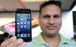 iPhone 5香港首售 民众抢购掀炒风