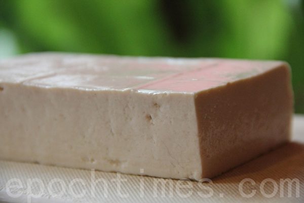 板豆腐Tofu(摄影:ALEX & 钰婷/大纪元) 板豆腐Tofu(摄影:ALEX & 钰婷/大纪元)