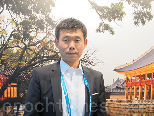 首尔观光公社营销部处长高伟诚欢迎台湾民众到首尔玩。(摄影:施芝吟/大纪元) 首尔观光公社营销部处长高伟诚欢迎台湾民众到首尔玩。(摄影:施芝吟/大纪元)