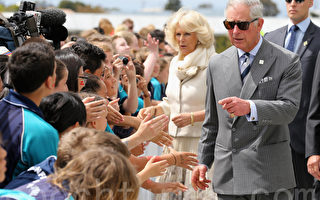 查尔斯夫妇到访 新西兰刮王室旋风