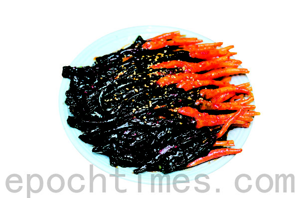 苦菜泡菜 (摄影:李裕贞/大纪元) 苦菜泡菜 (摄影:李裕贞/大纪元)