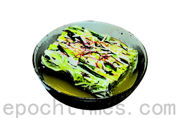 白泡菜 (摄影:李裕贞/大纪元) 白泡菜 (摄影:李裕贞/大纪元)