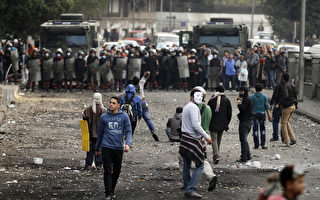 暴動五日逾54死 埃及軍方預警政府恐坍塌