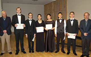 圣地亚哥青年交响乐团大赛 华裔夺冠