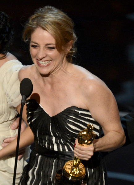 Andrea Nix Fine因《控诉》获得最佳记录短片奖。(图/Kevin Winter/Getty Images) Andrea Nix Fine因《控诉》获得最佳记录短片奖。(图/Kevin Winter/Getty Images)