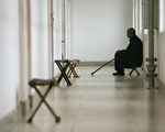 中国养老难 北京4500元/月难找一张养老院床位