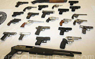 彭博市长严厉抨击枪支管制法案被否决