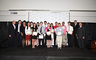 12 位亚太裔学生 获南加爱迪生奖学金